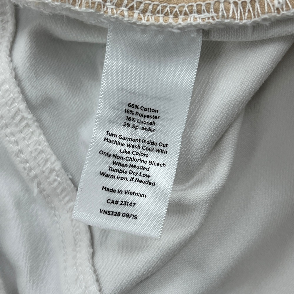Talbots Girlfriend Short Womens Size 14 White Denim Cuffed Classic Preppy - Picture 3 of 8